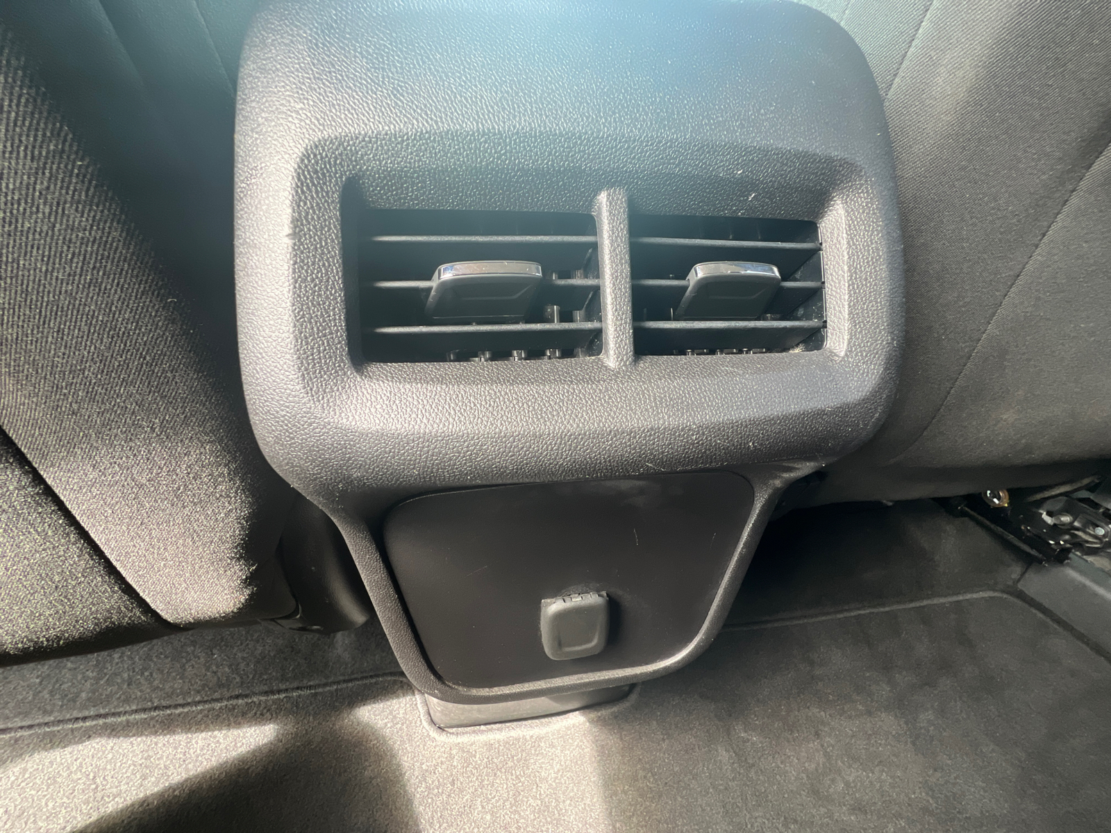 2018 Chevrolet Equinox LT 36