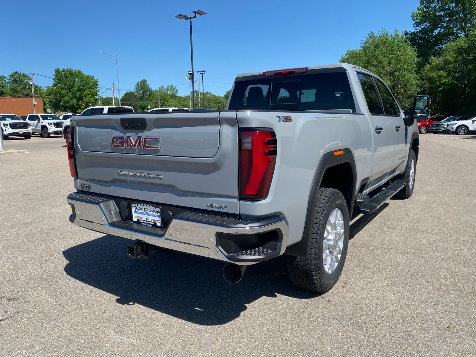 2024 GMC Sierra 2500HD SLT 8