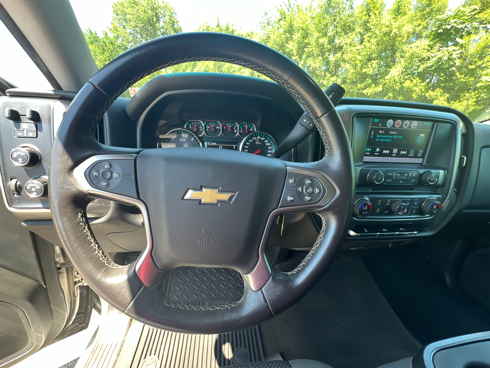 2017 Chevrolet Silverado 1500 LT 26