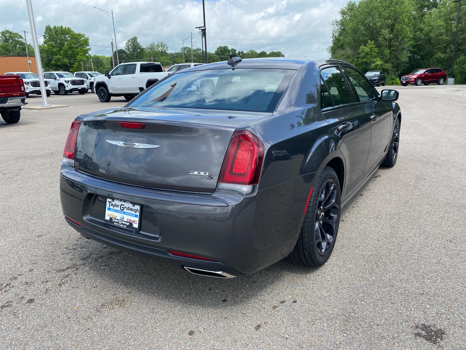 2019 Chrysler 300 300S 7