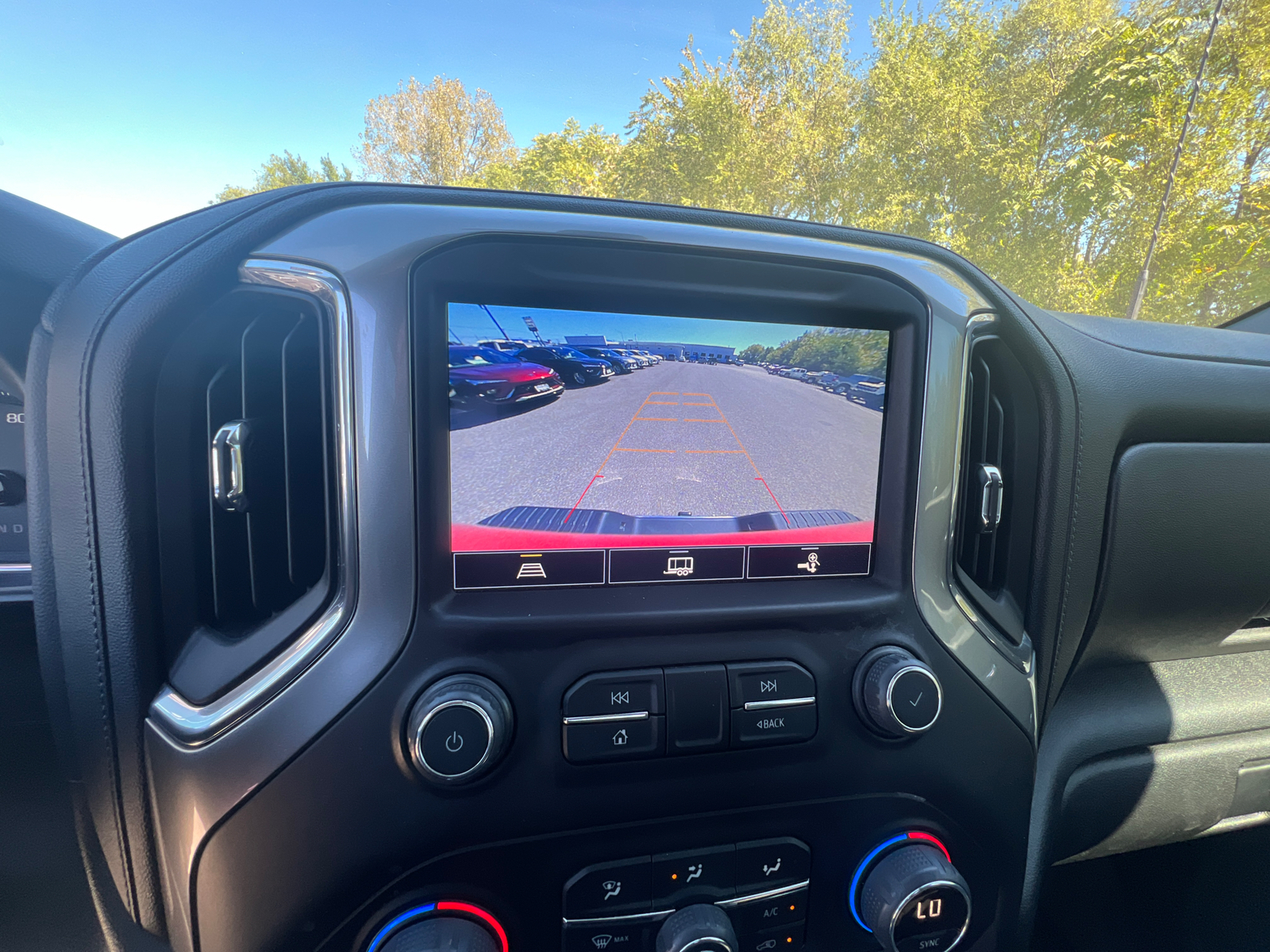 2022 Chevrolet Silverado 3500HD LT 25