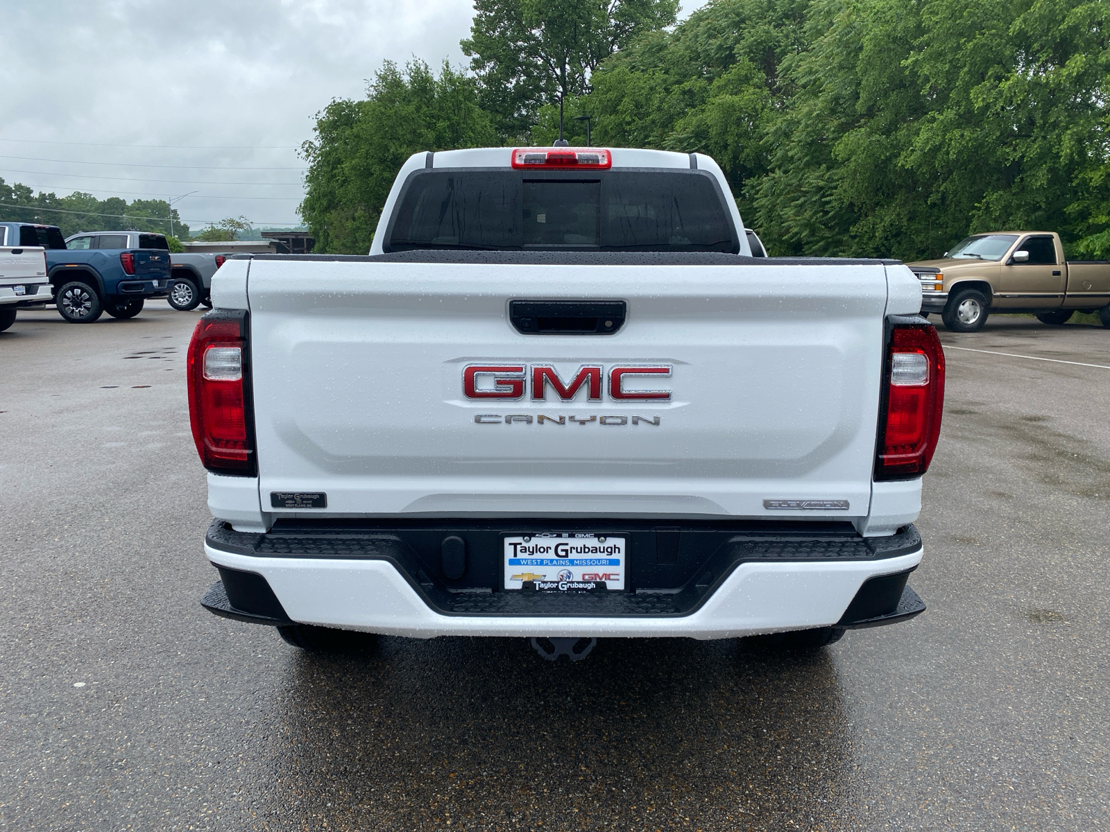 2024 GMC Canyon 2WD Elevation 4