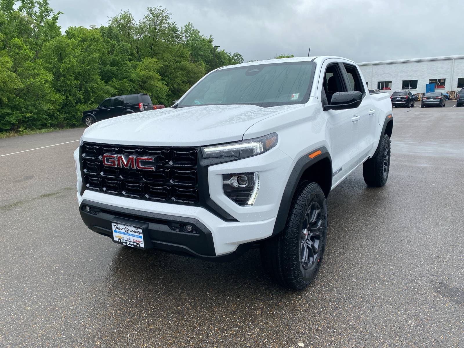 2024 GMC Canyon 2WD Elevation 12