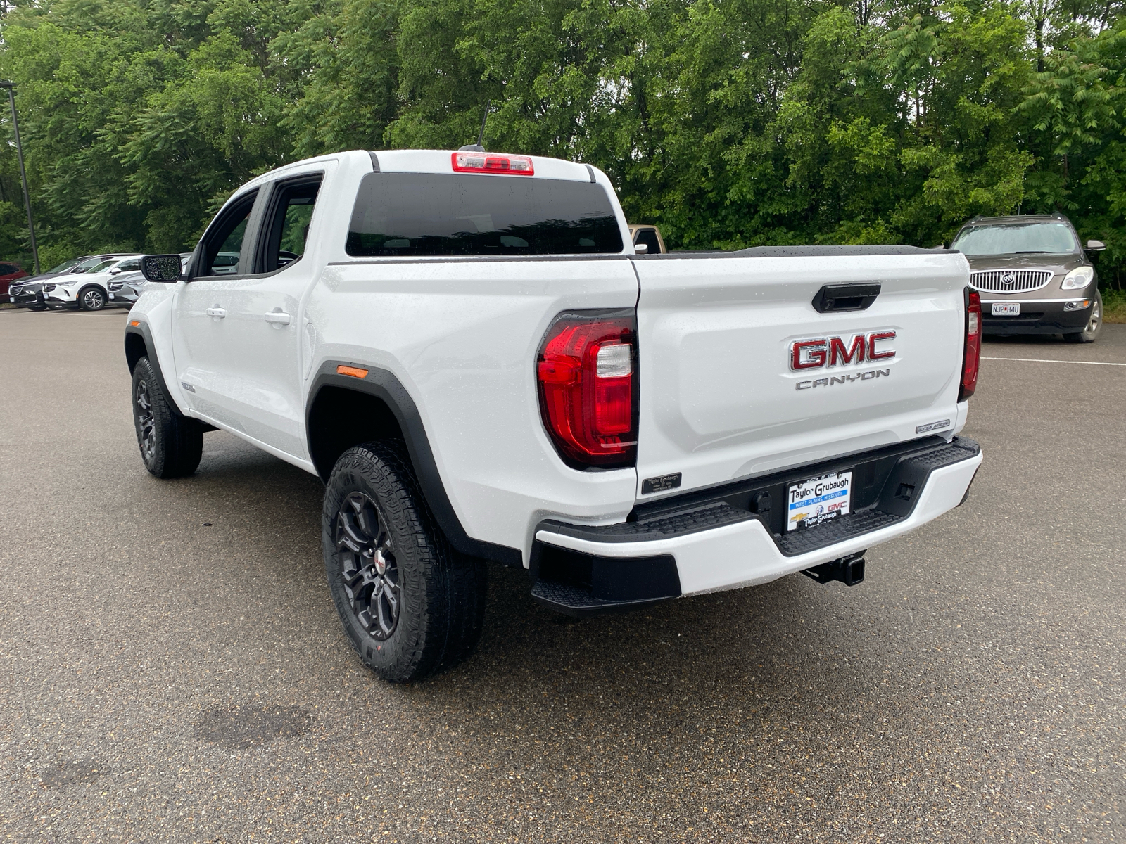 2024 GMC Canyon 2WD Elevation 3