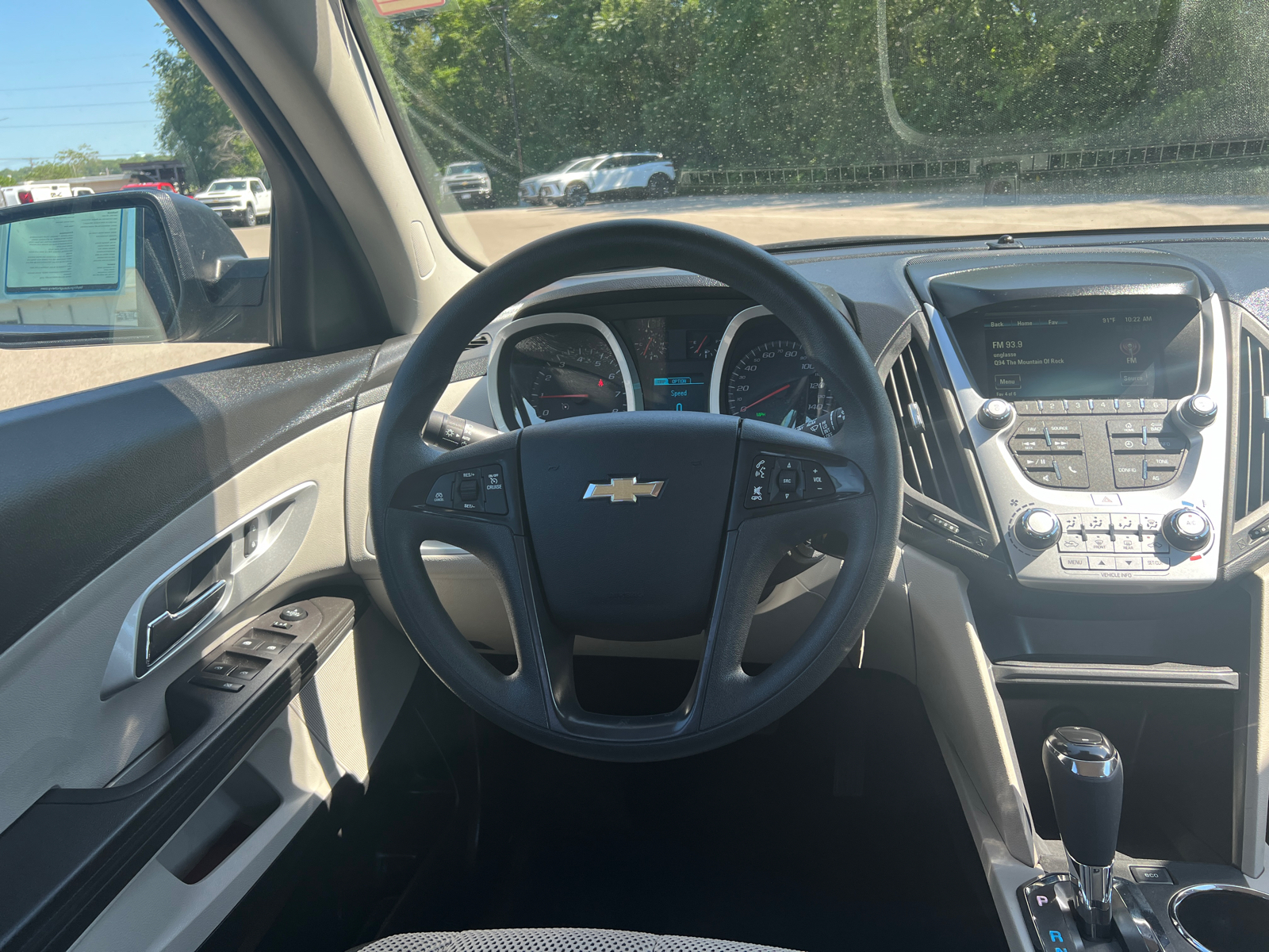 2017 Chevrolet Equinox LS 33