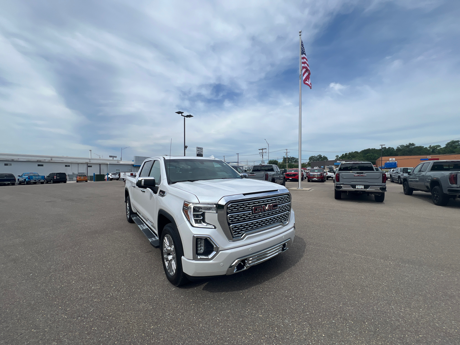 2021 GMC Sierra 1500 Denali 2