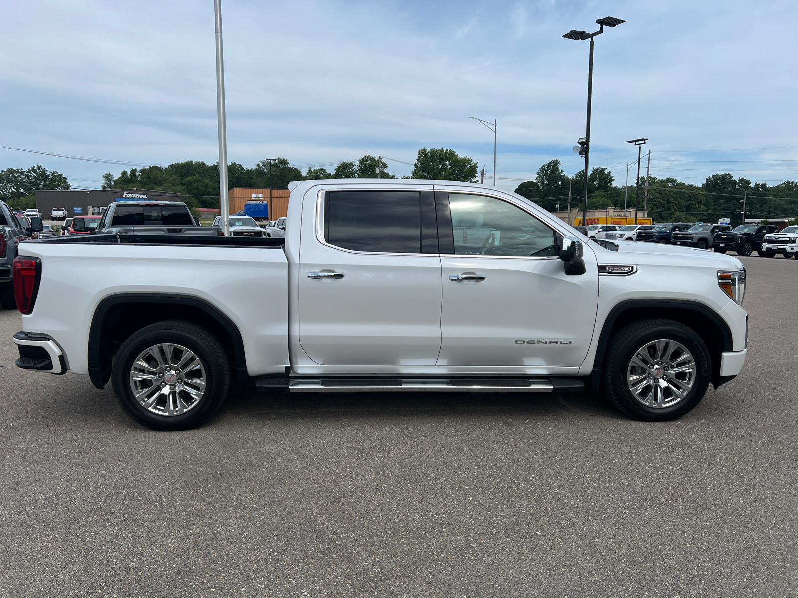 2021 GMC Sierra 1500 Denali 16