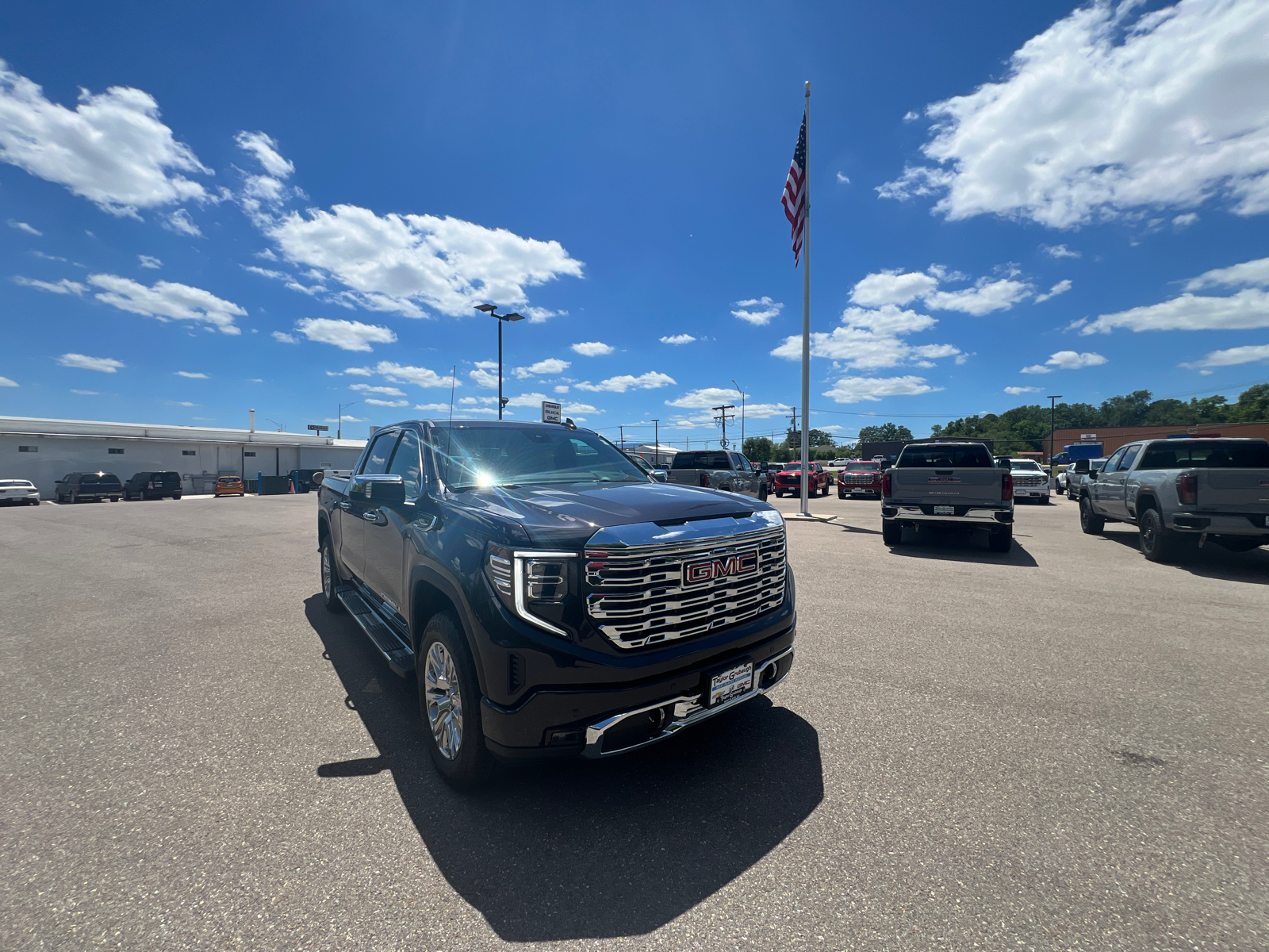 2024 GMC Sierra 1500 Denali 2