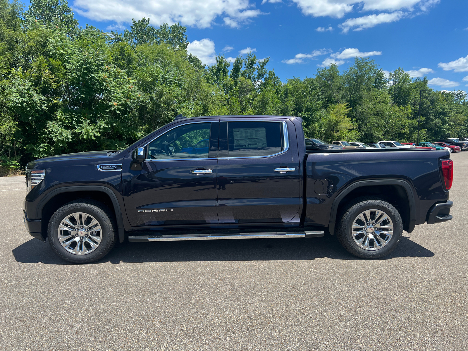 2024 GMC Sierra 1500 Denali 8