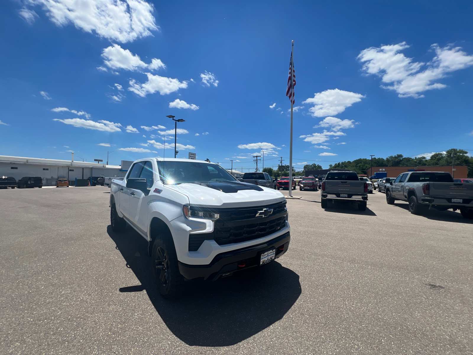 2024 Chevrolet Silverado 1500 LT Trail Boss 2