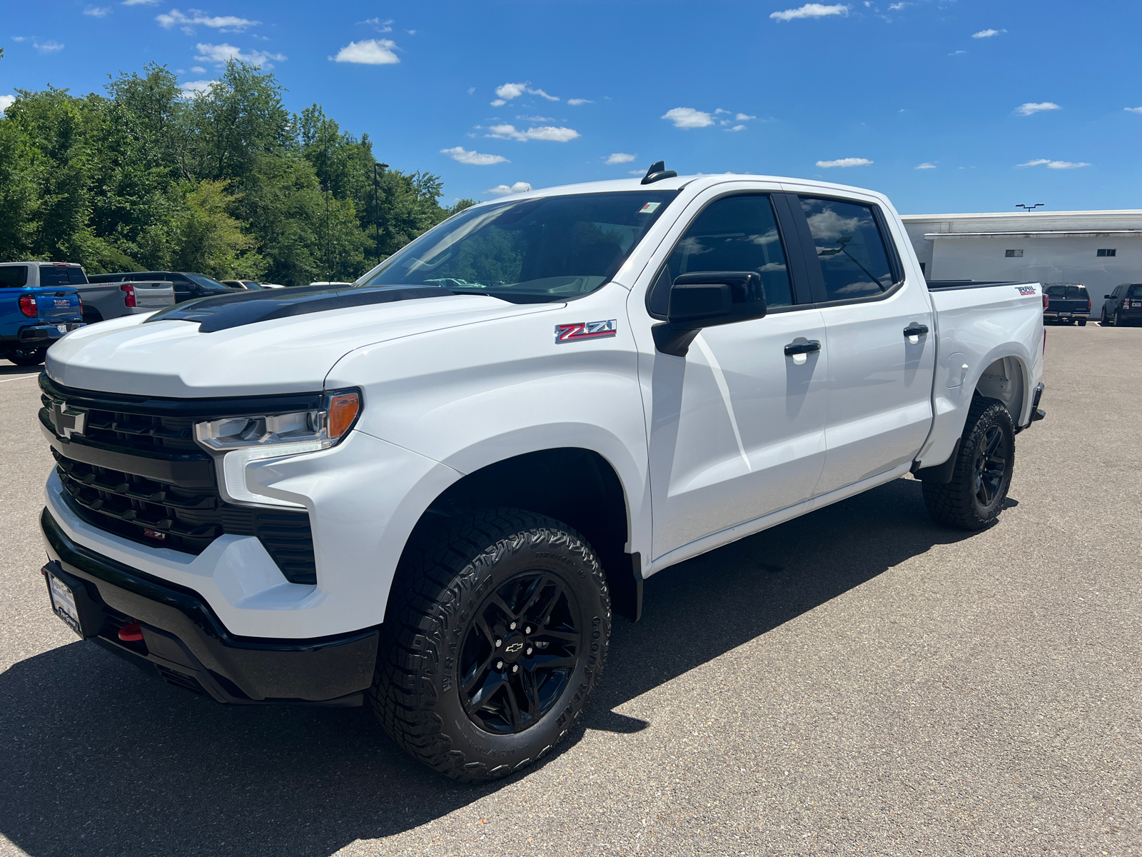 2024 Chevrolet Silverado 1500 LT Trail Boss 6