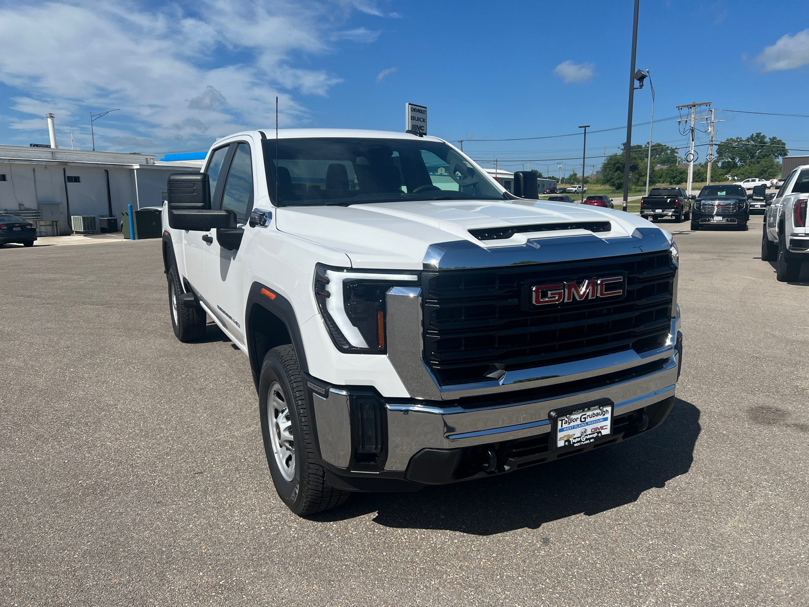 2024 GMC Sierra 3500HD Pro 2