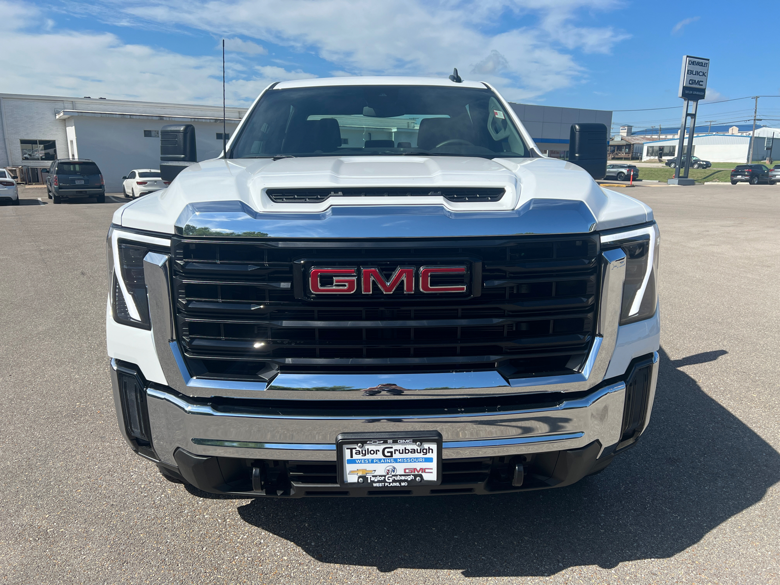 2024 GMC Sierra 3500HD Pro 3