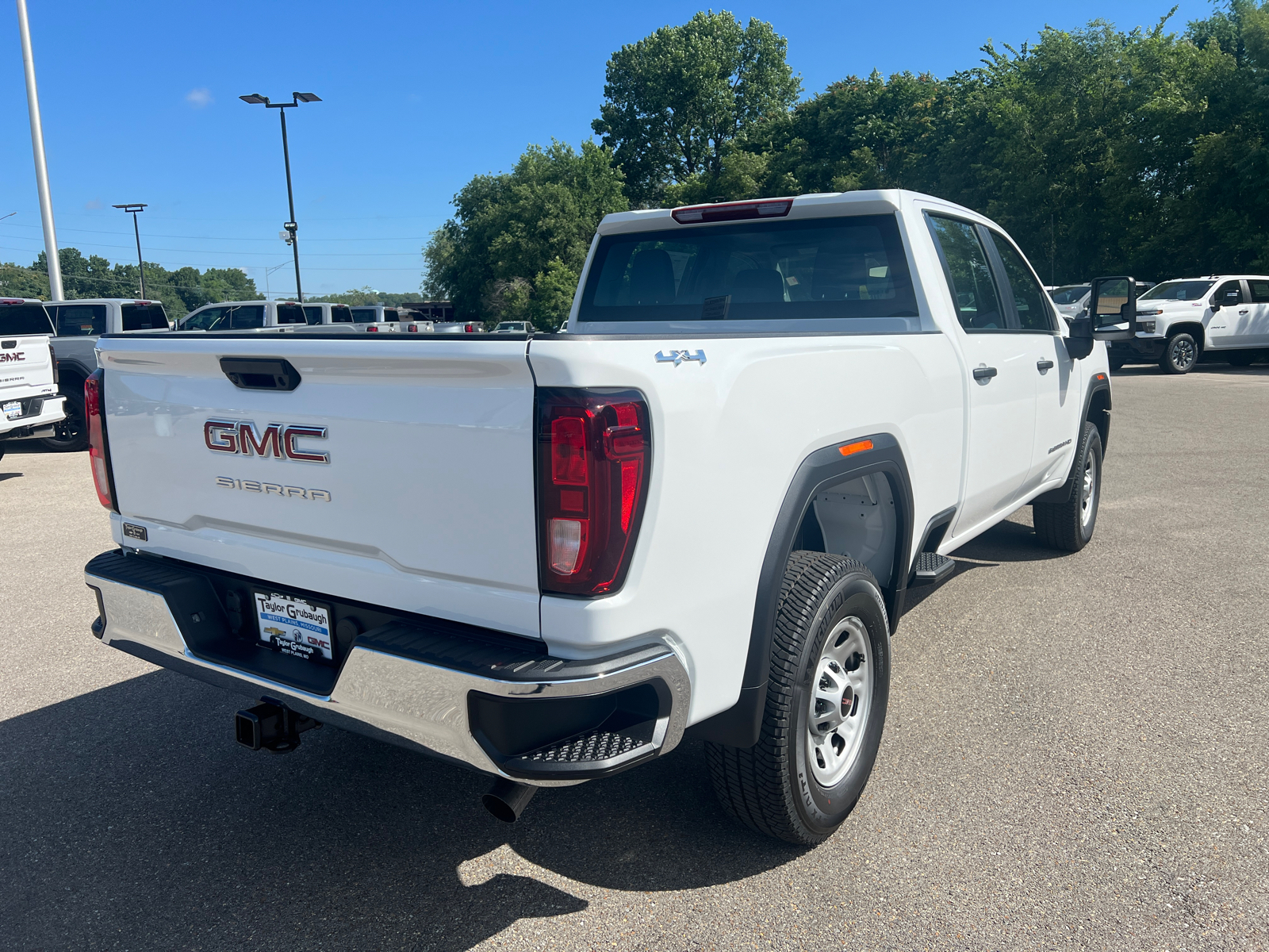 2024 GMC Sierra 3500HD Pro 13