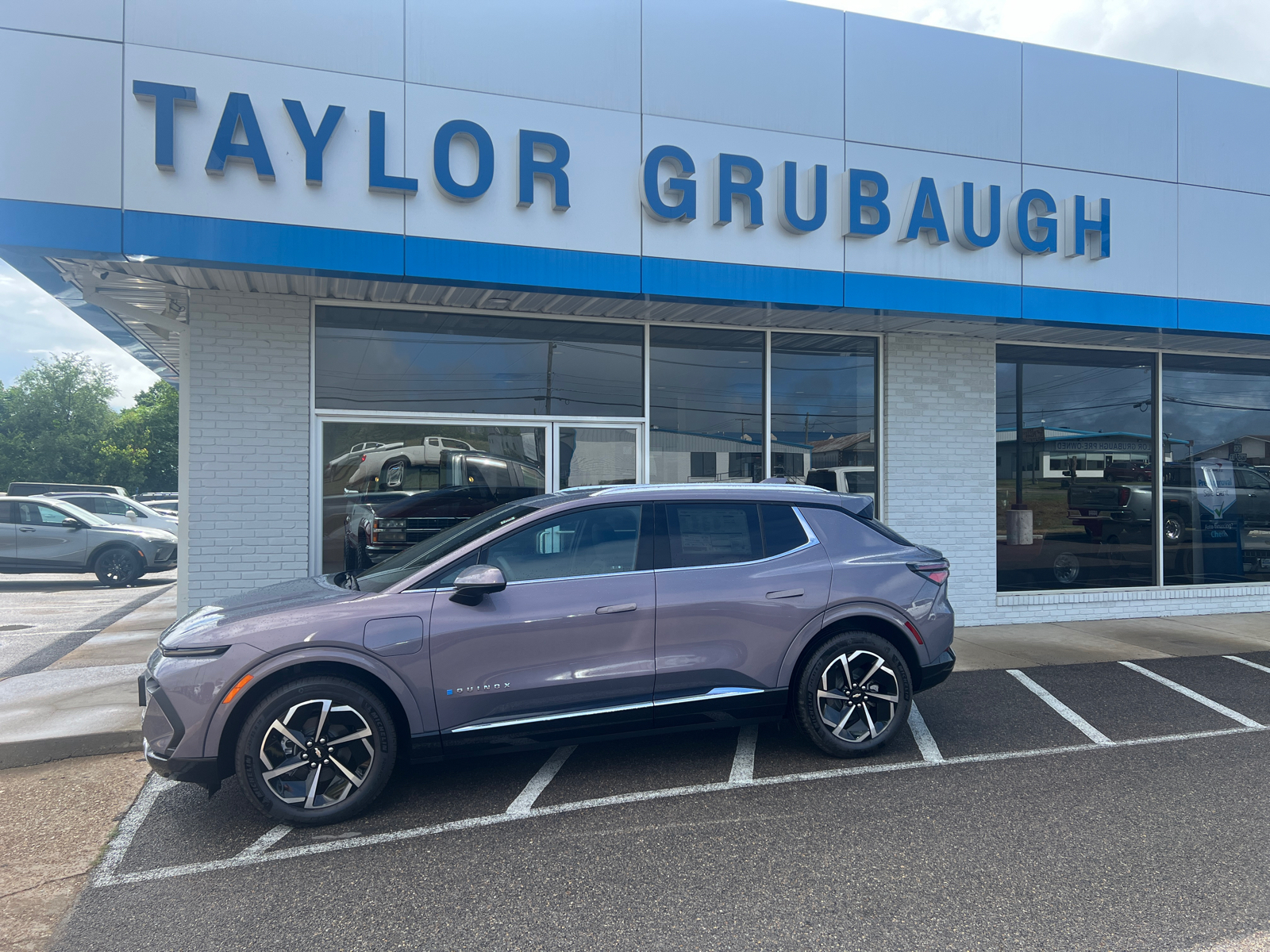 2024 Chevrolet Equinox EV LT 1