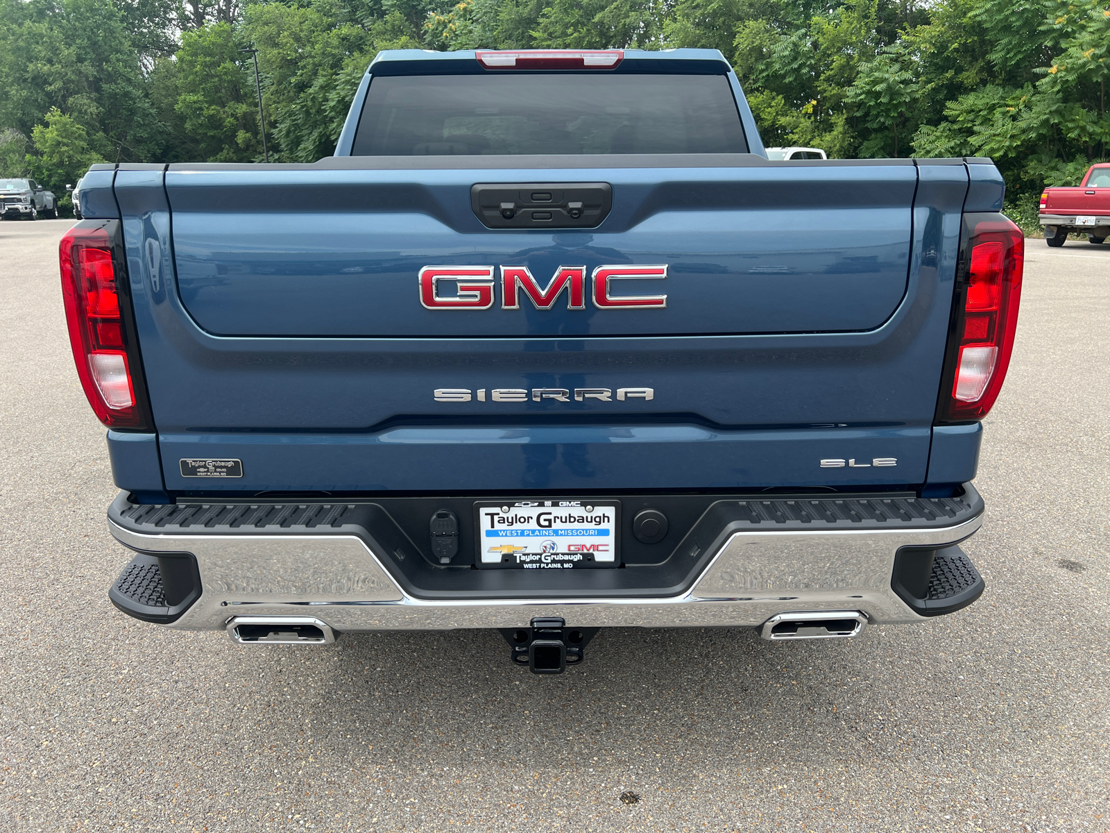 2024 GMC Sierra 1500 SLE 12