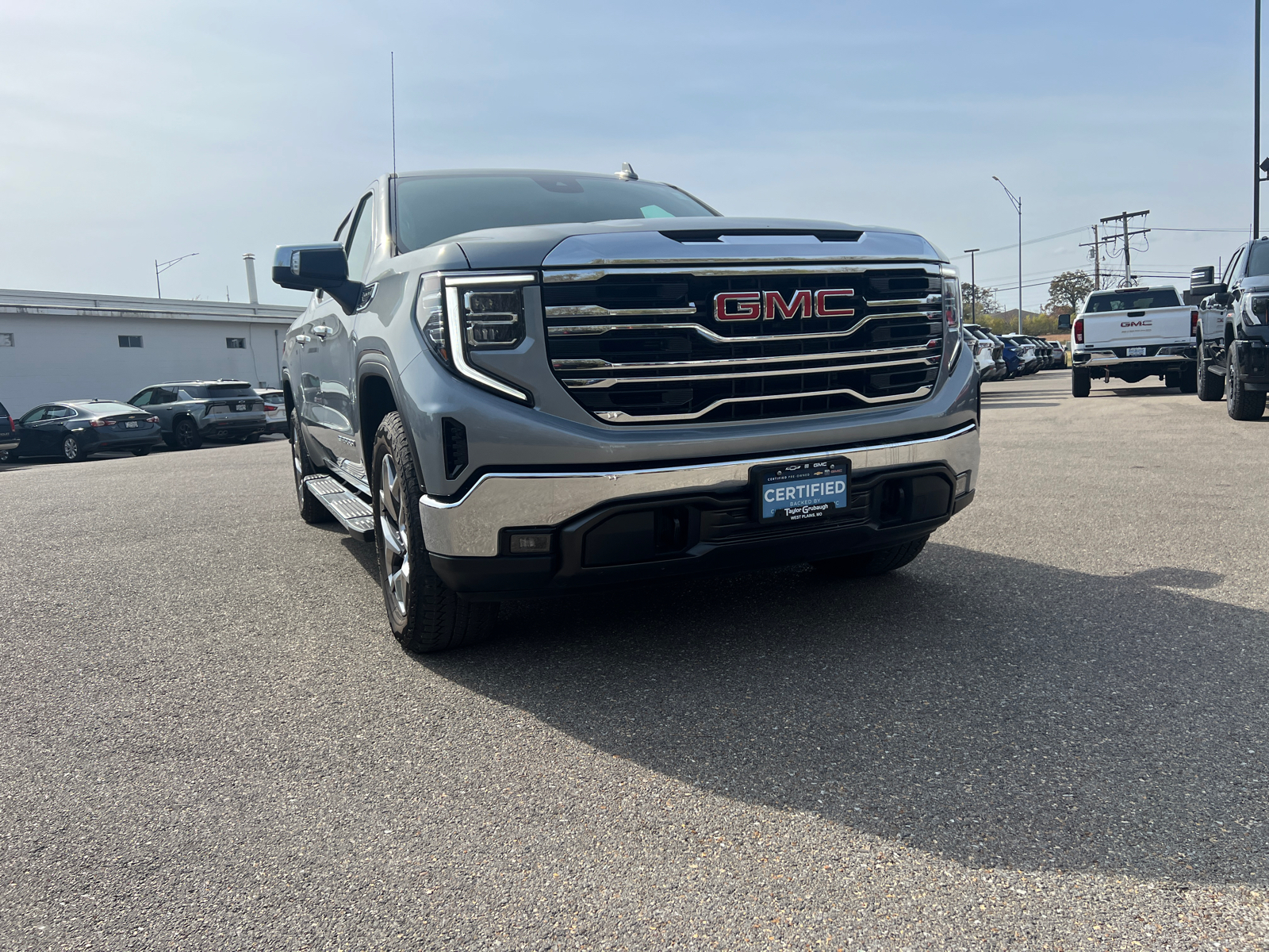 2023 GMC Sierra 1500 SLT 5