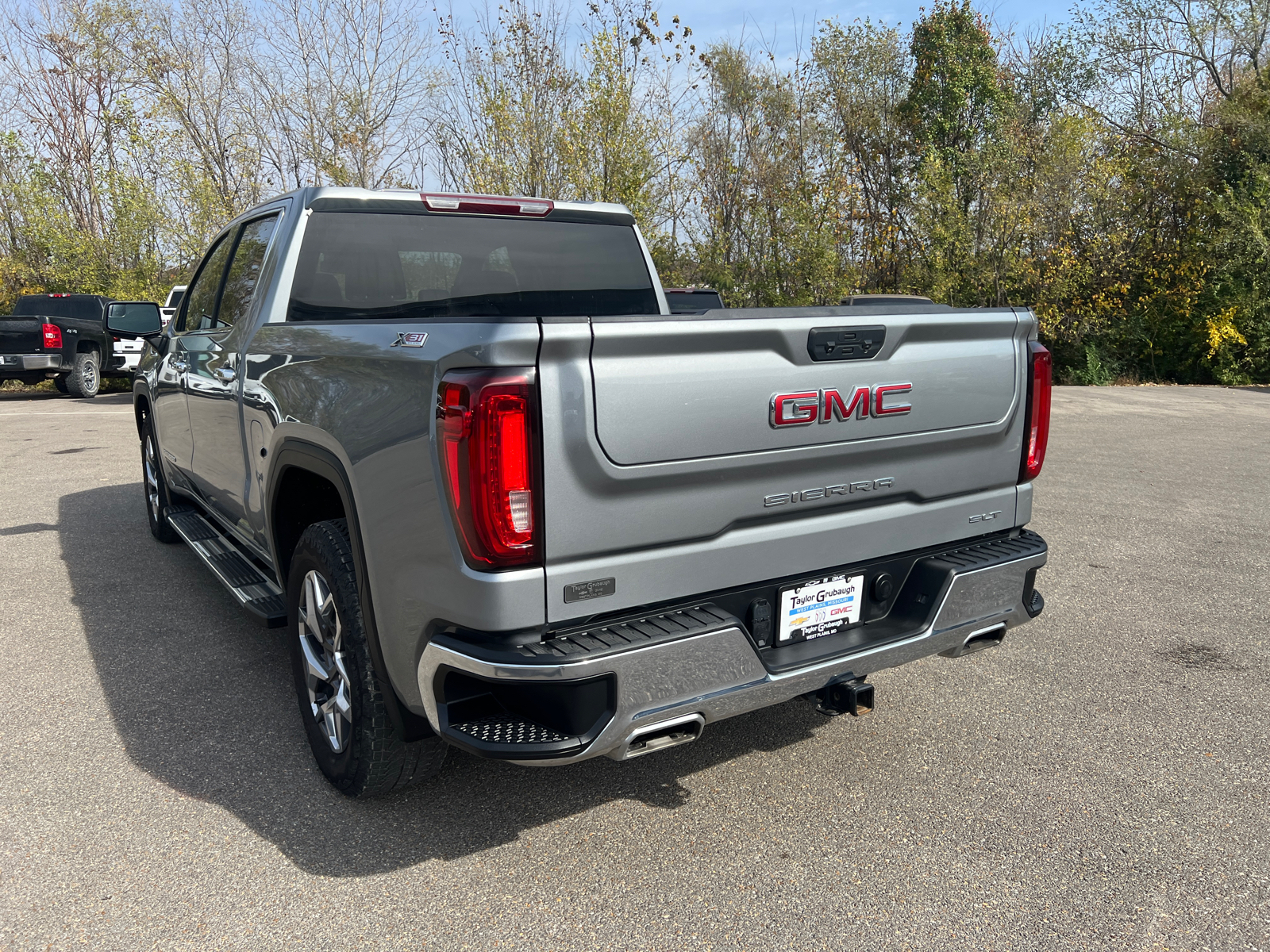 2023 GMC Sierra 1500 SLT 10