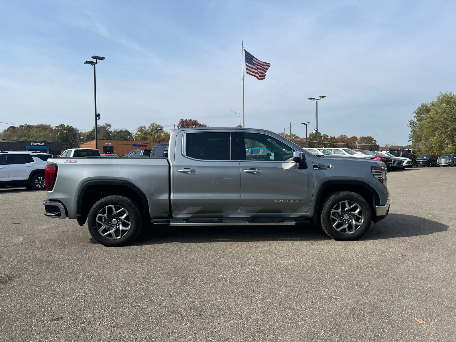 2023 GMC Sierra 1500 SLT 15