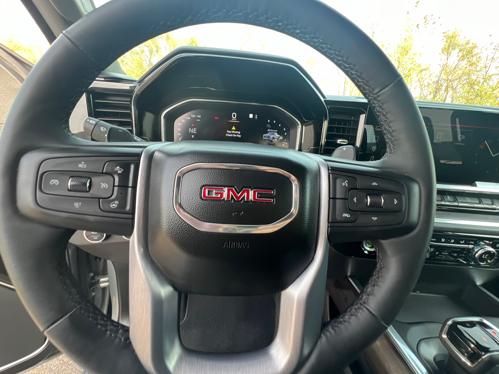 2023 GMC Sierra 1500 SLT 22