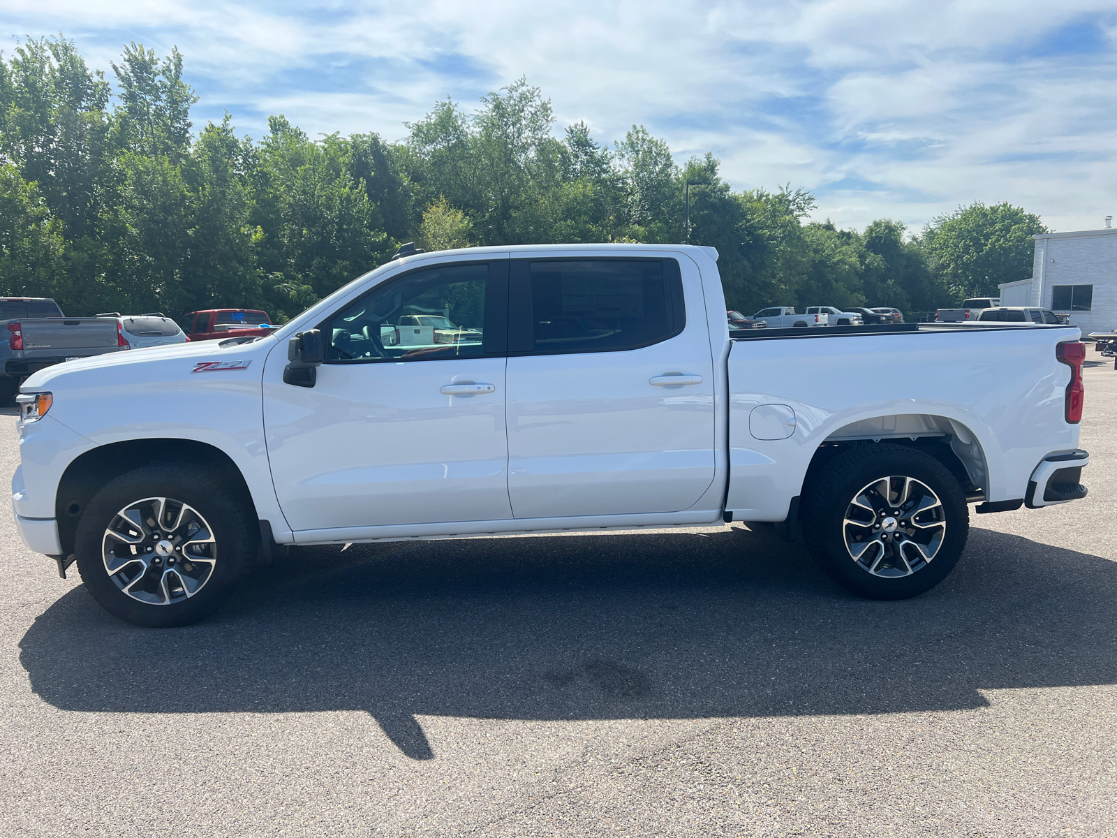 2024 Chevrolet Silverado 1500 RST 8