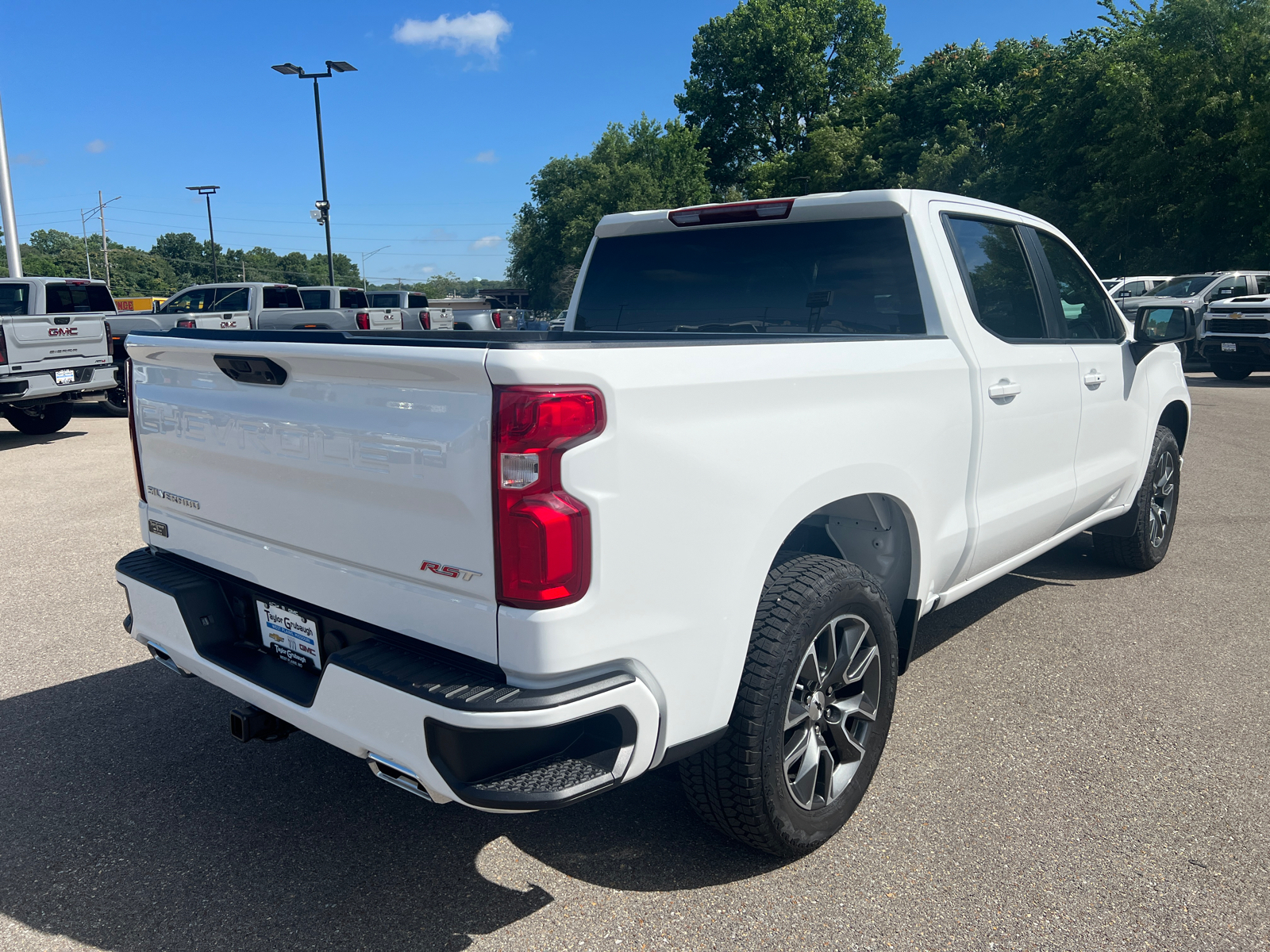 2024 Chevrolet Silverado 1500 RST 13