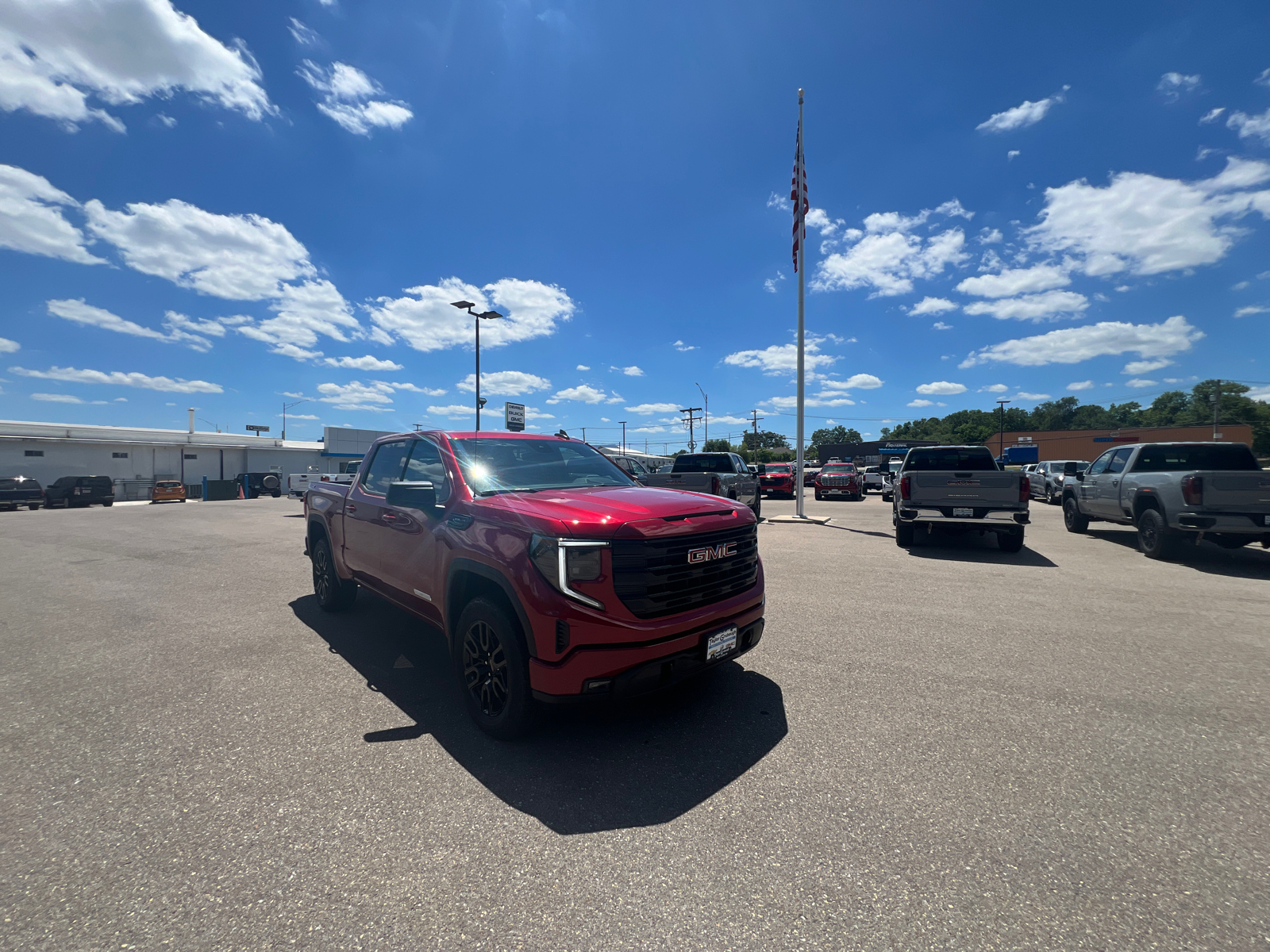 2024 GMC Sierra 1500 Elevation 2