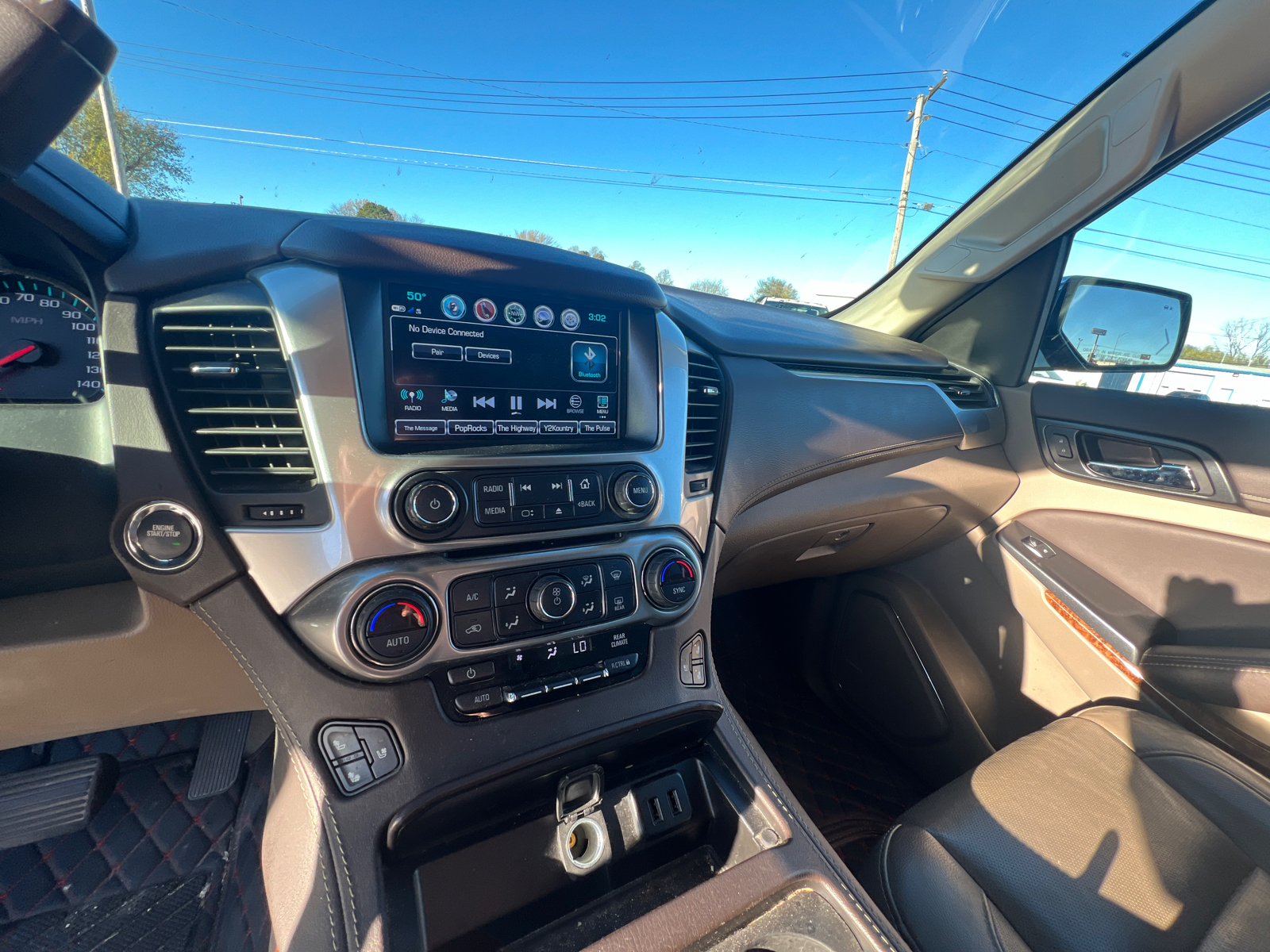 2020 Chevrolet Suburban Premier 13