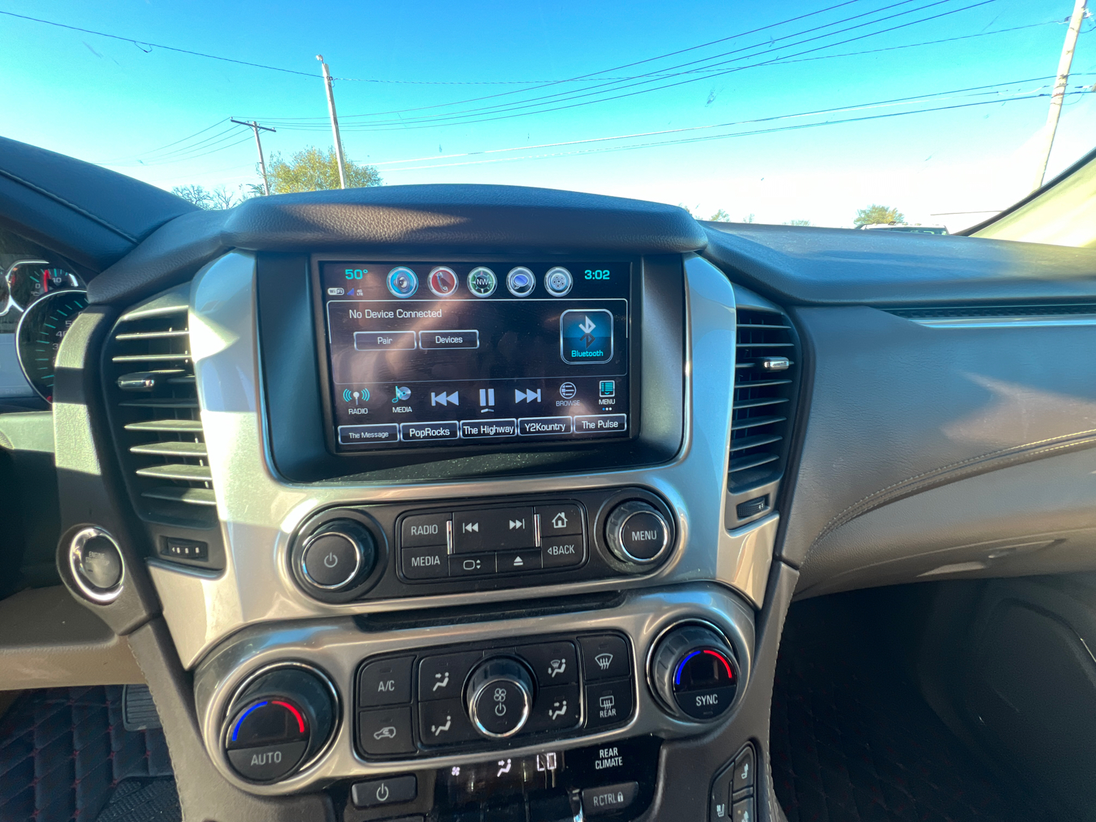 2020 Chevrolet Suburban Premier 14