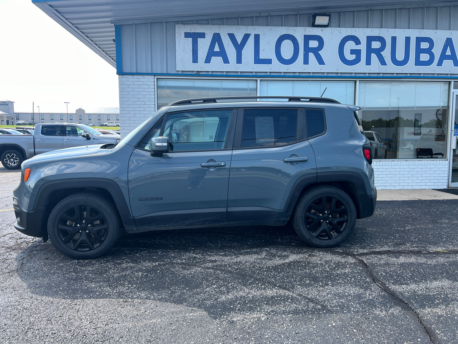 2017 Jeep Renegade  2