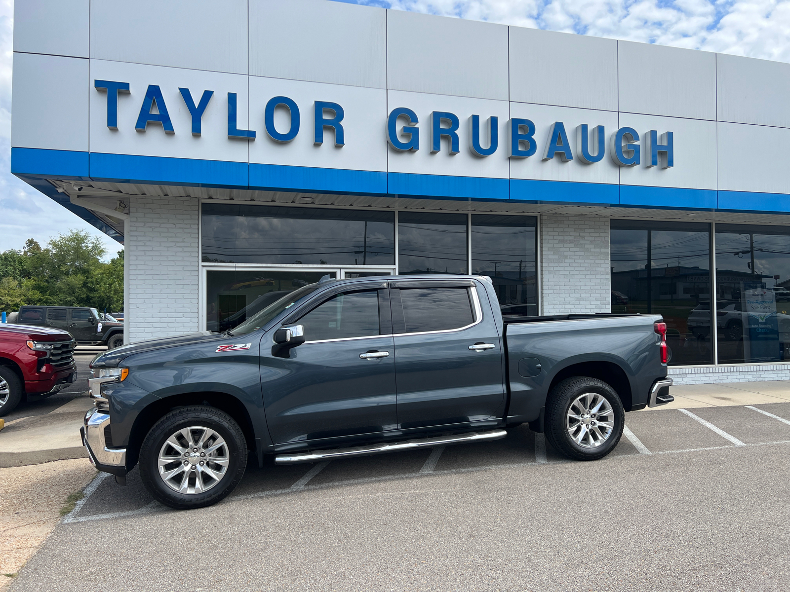 2019 Chevrolet Silverado 1500 LTZ 1