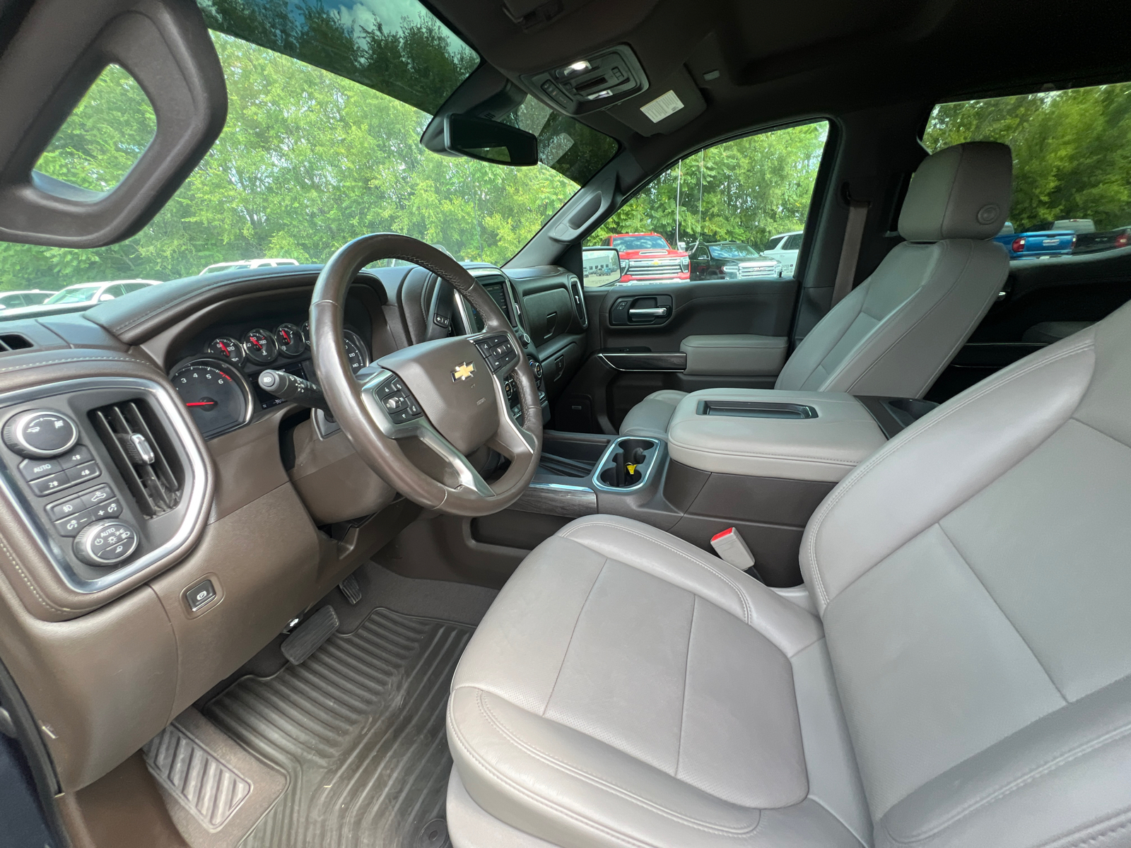 2019 Chevrolet Silverado 1500 LTZ 16