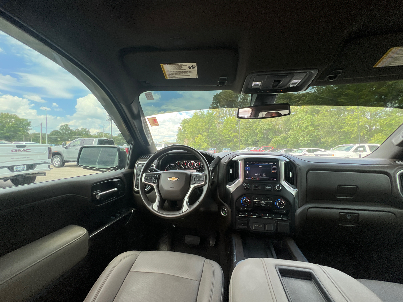 2019 Chevrolet Silverado 1500 LTZ 32