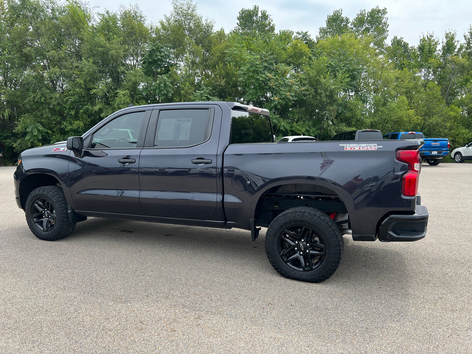 2022 Chevrolet Silverado 1500 Custom Trail Boss 11