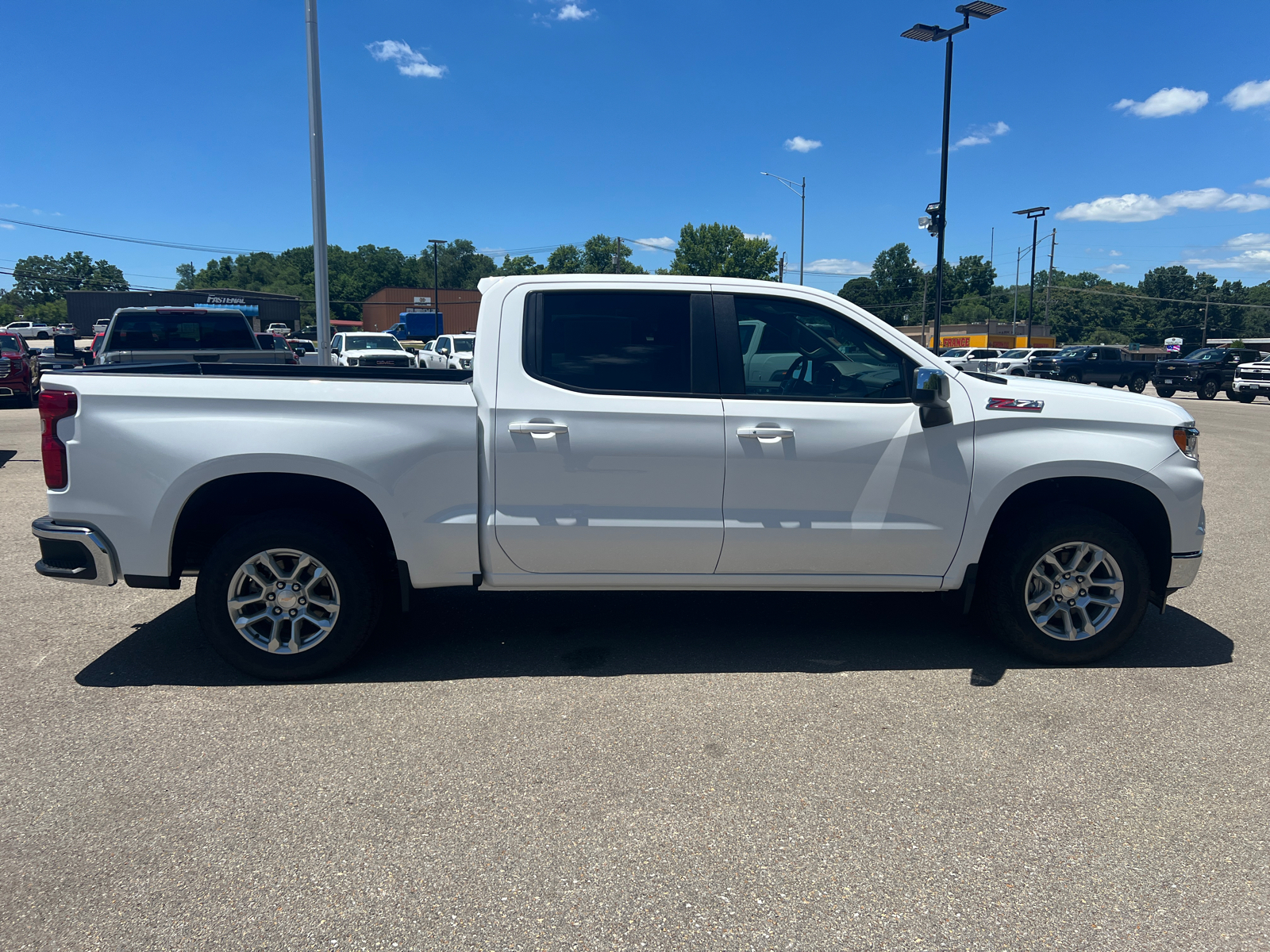 2024 Chevrolet Silverado 1500 LT 15