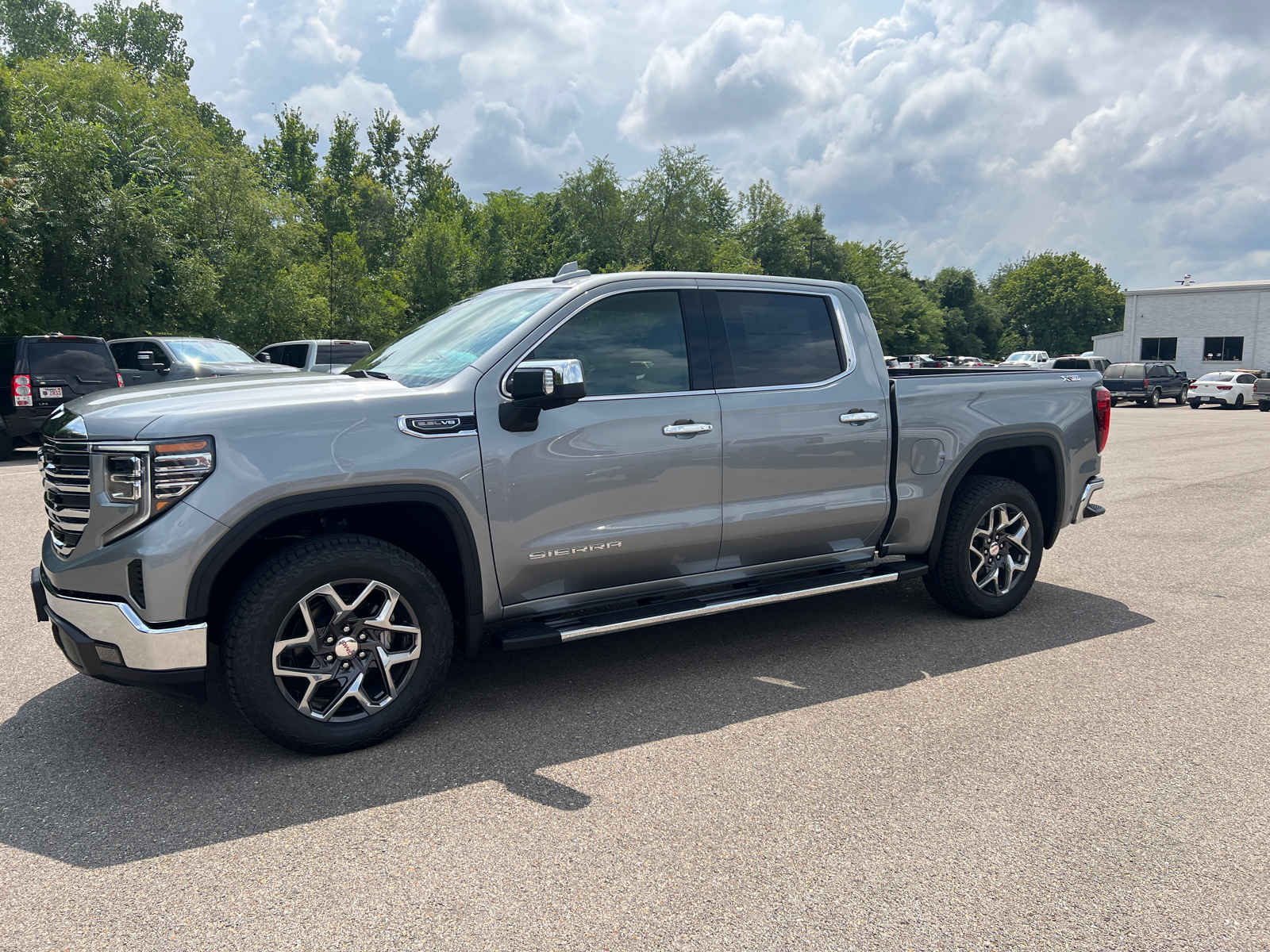 2024 GMC Sierra 1500 SLT 7