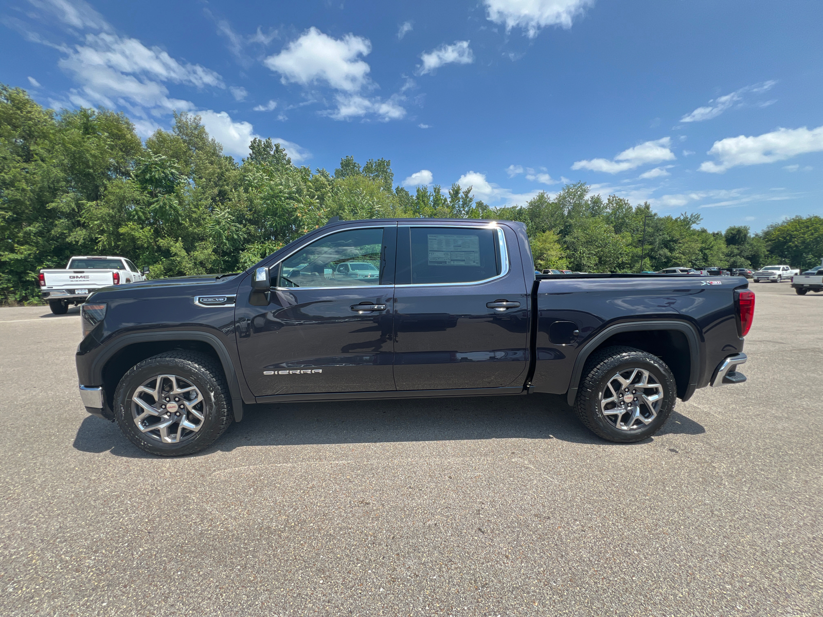 2024 GMC Sierra 1500 SLE 7