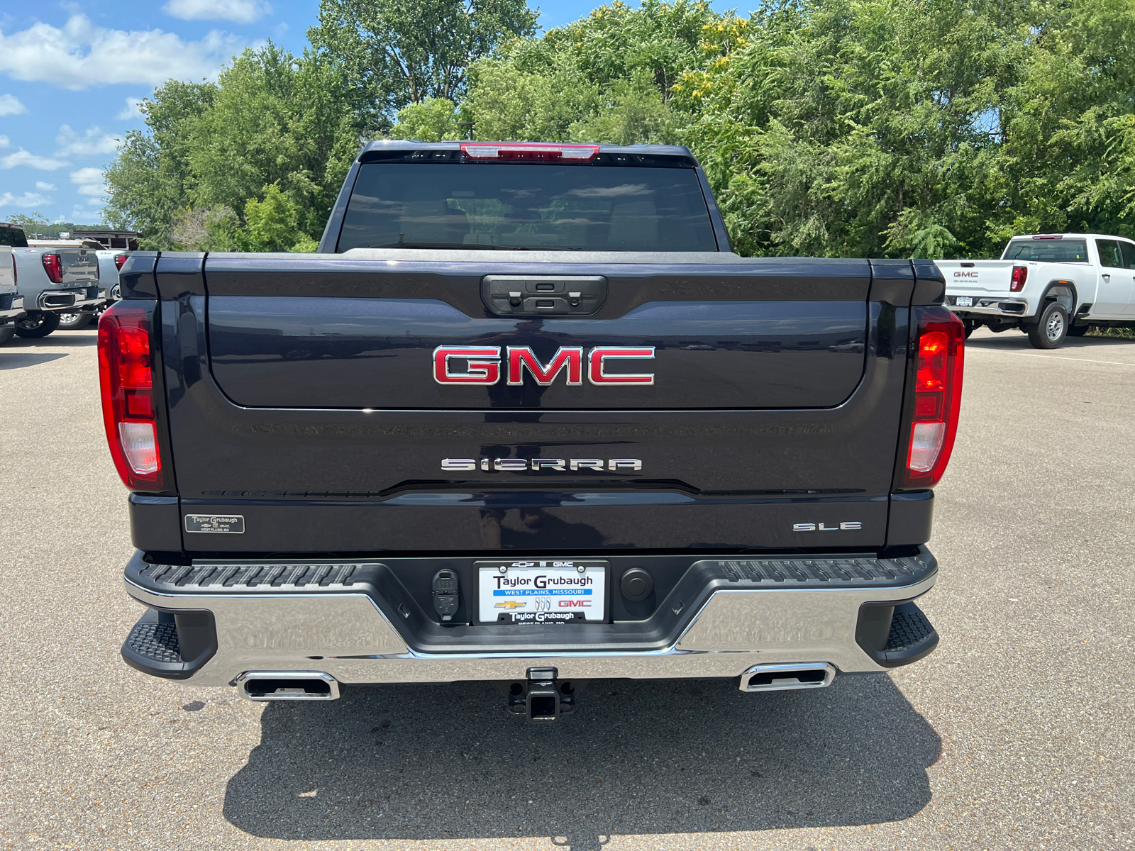 2024 GMC Sierra 1500 SLE 10