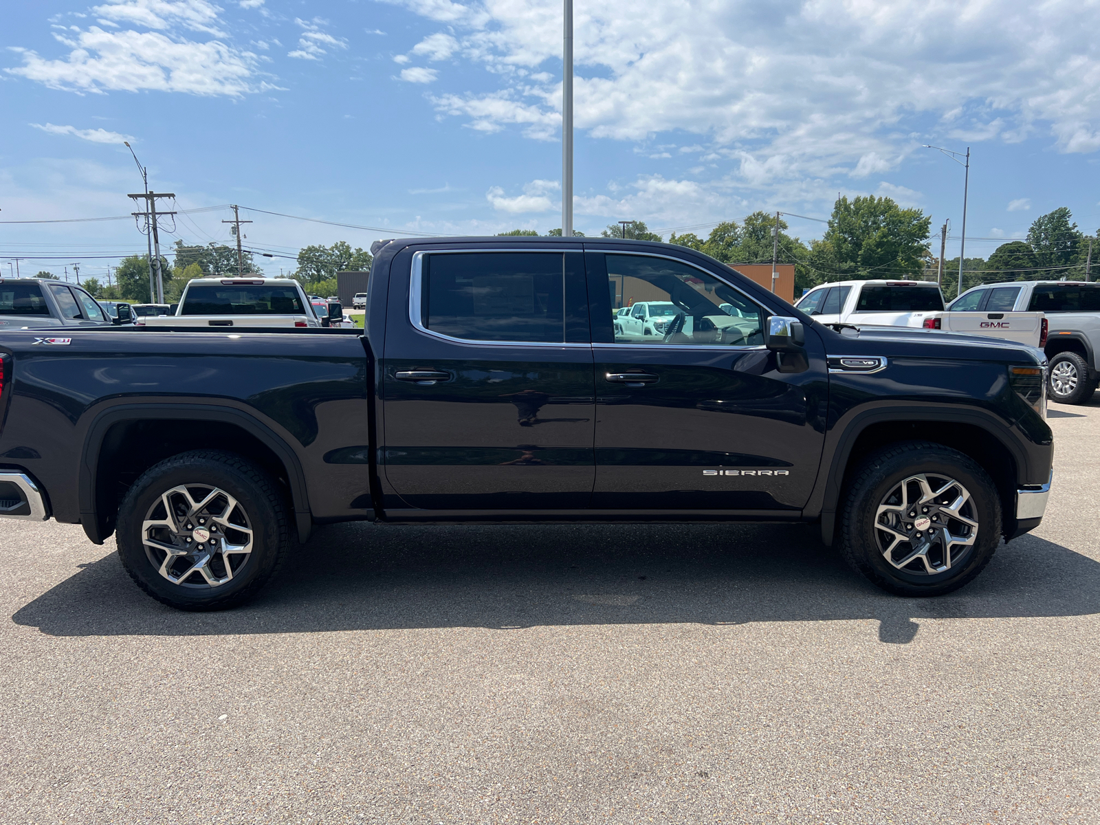 2024 GMC Sierra 1500 SLE 15