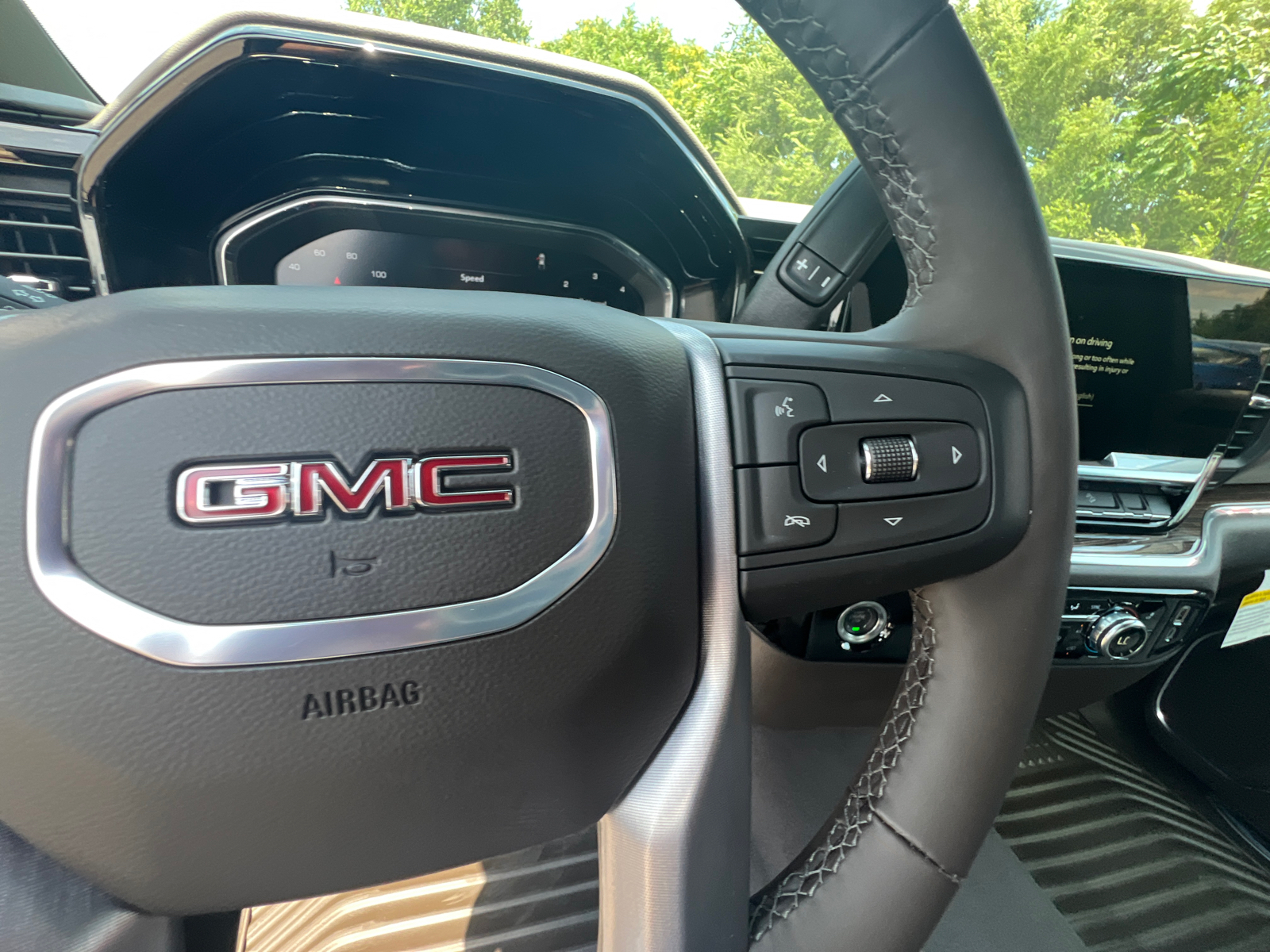 2024 GMC Sierra 1500 SLE 25