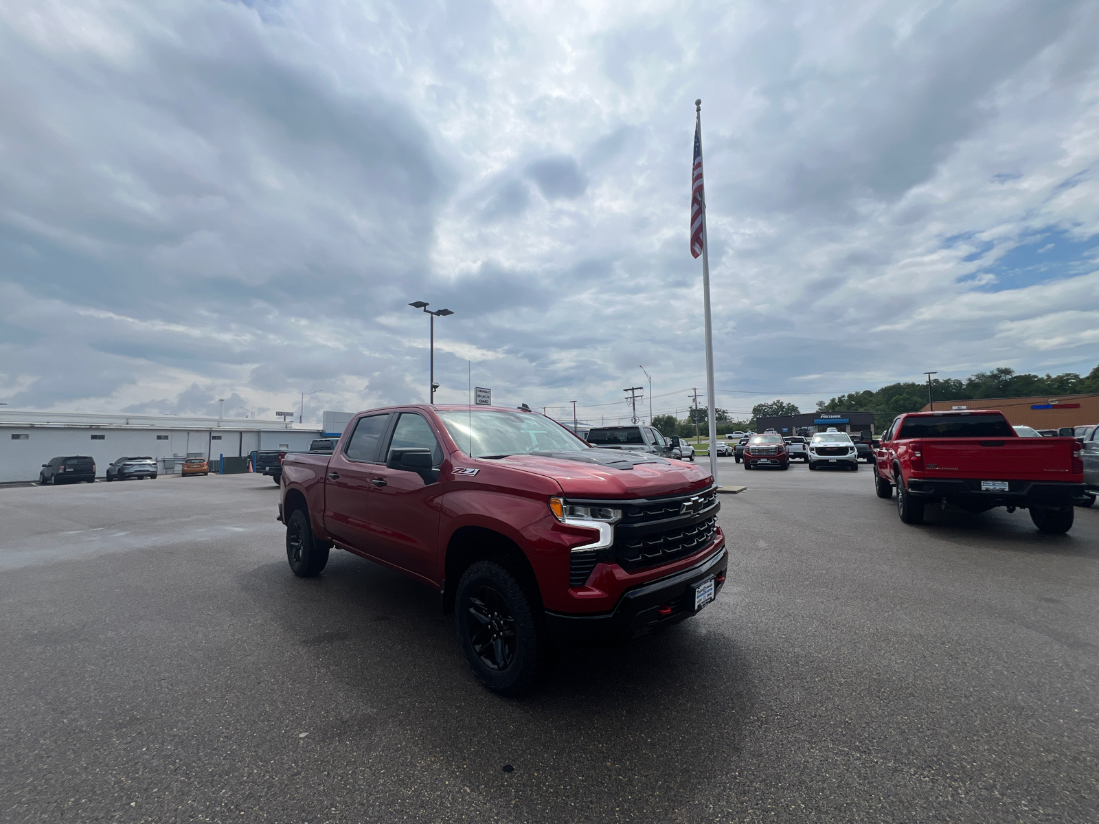 2024 Chevrolet Silverado 1500 LT Trail Boss 2