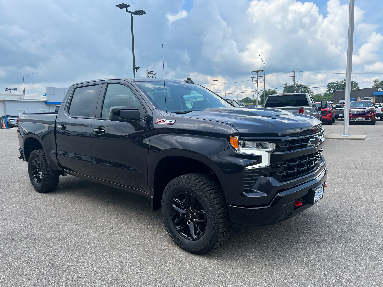 2024 Chevrolet Silverado 1500 LT Trail Boss 3