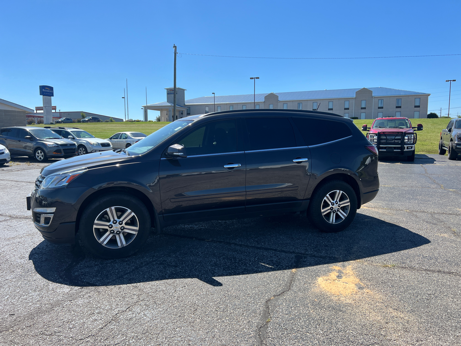 2017 Chevrolet Traverse LT 2