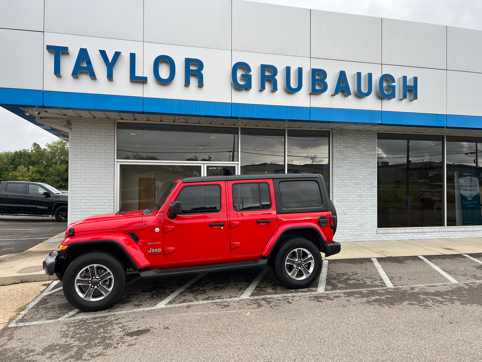 2020 Jeep Wrangler Unlimited Sahara 1