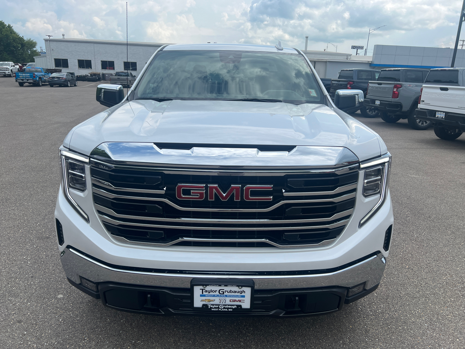 2024 GMC Sierra 1500 SLT 5