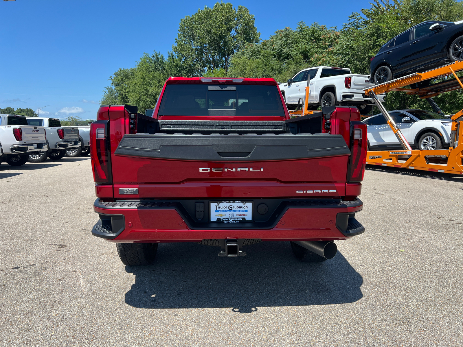 2024 GMC Sierra 2500HD Denali 13