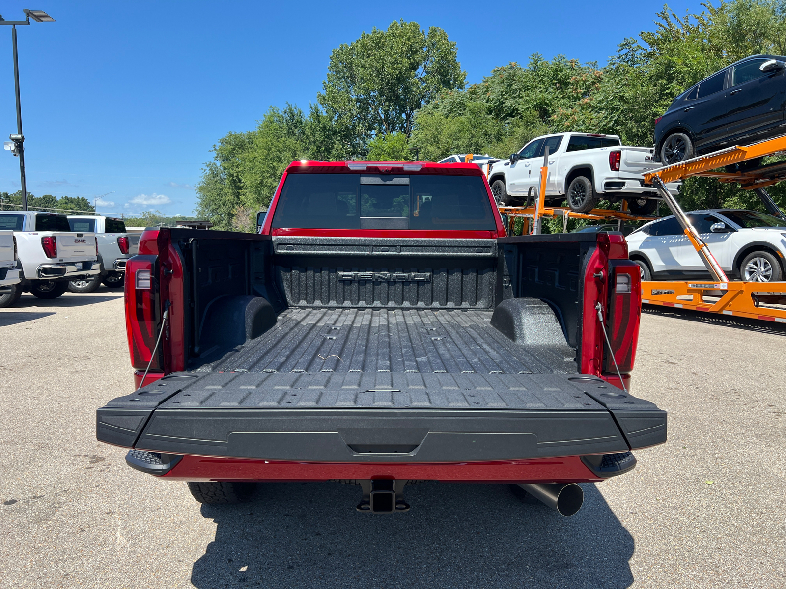 2024 GMC Sierra 2500HD Denali 14