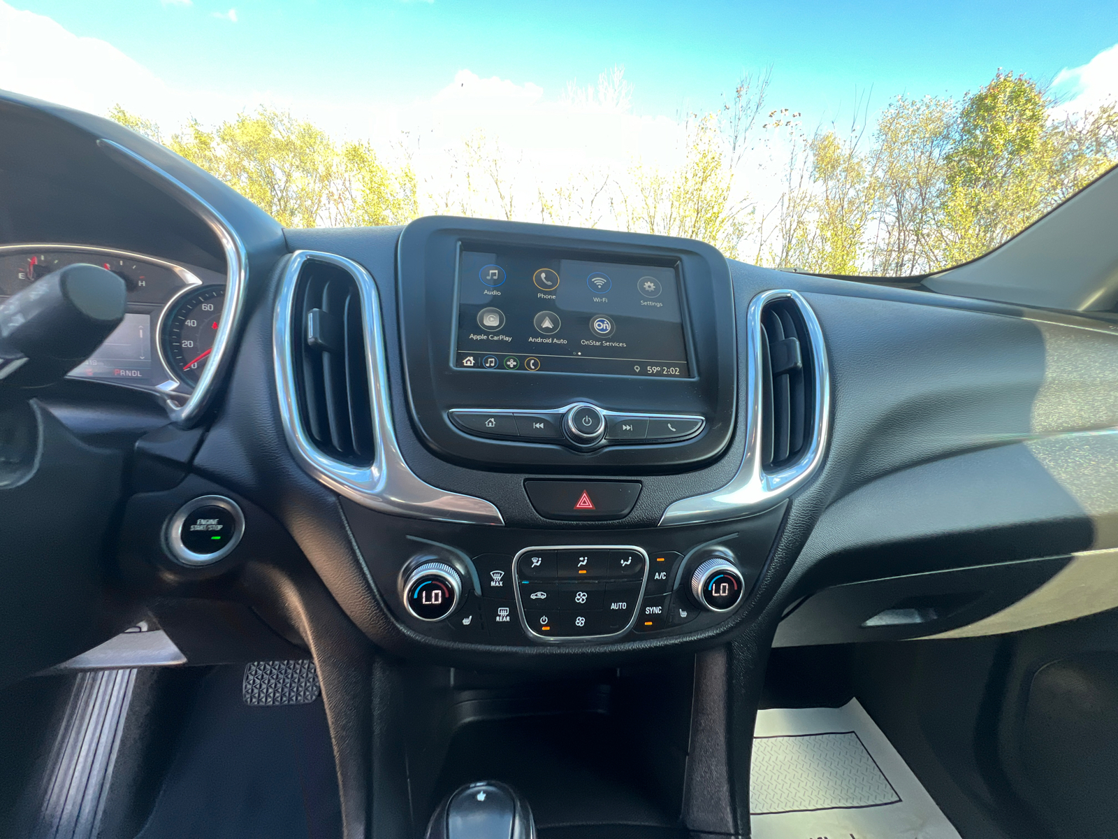 2019 Chevrolet Equinox LT 26