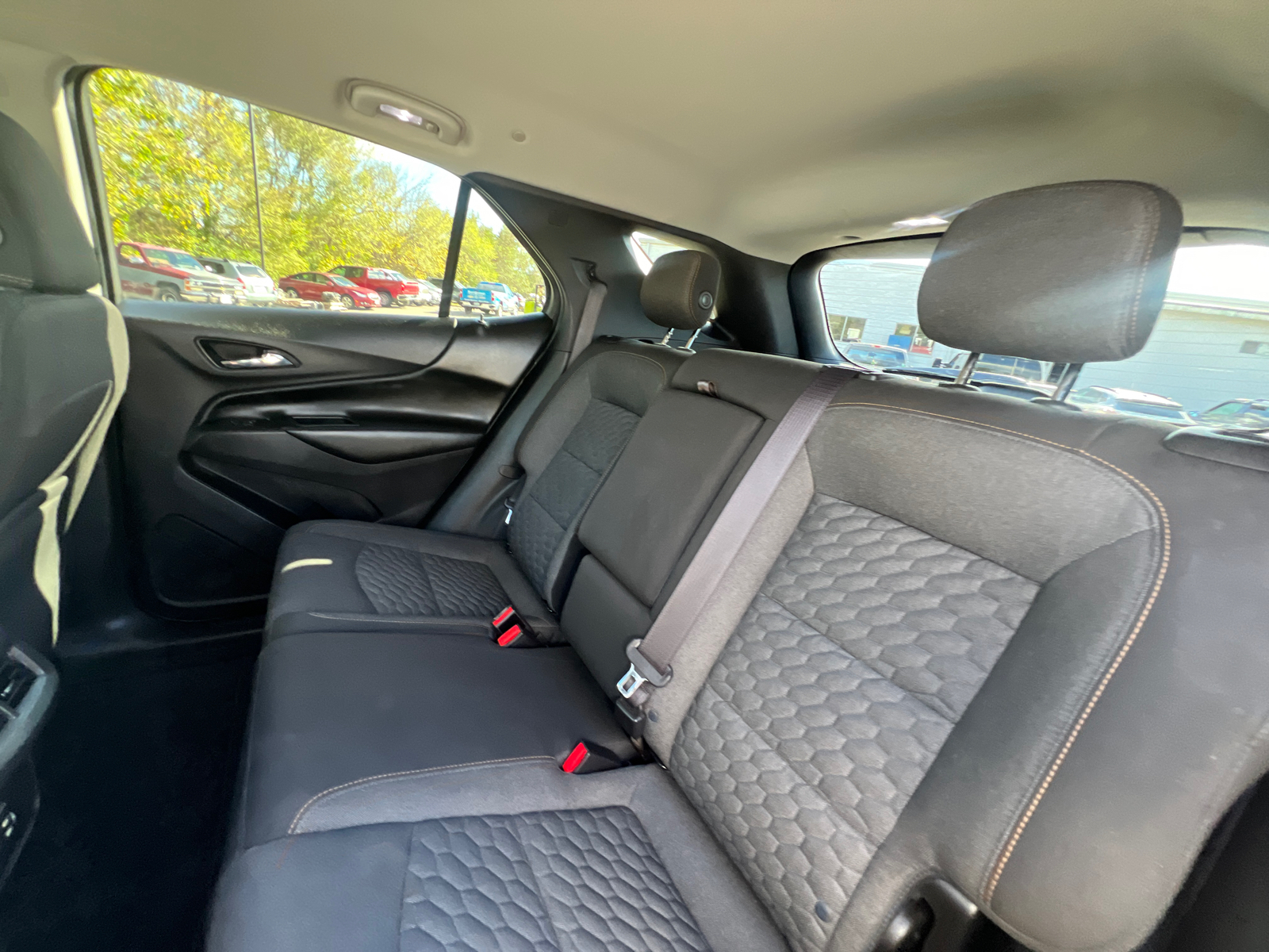 2019 Chevrolet Equinox LT 32