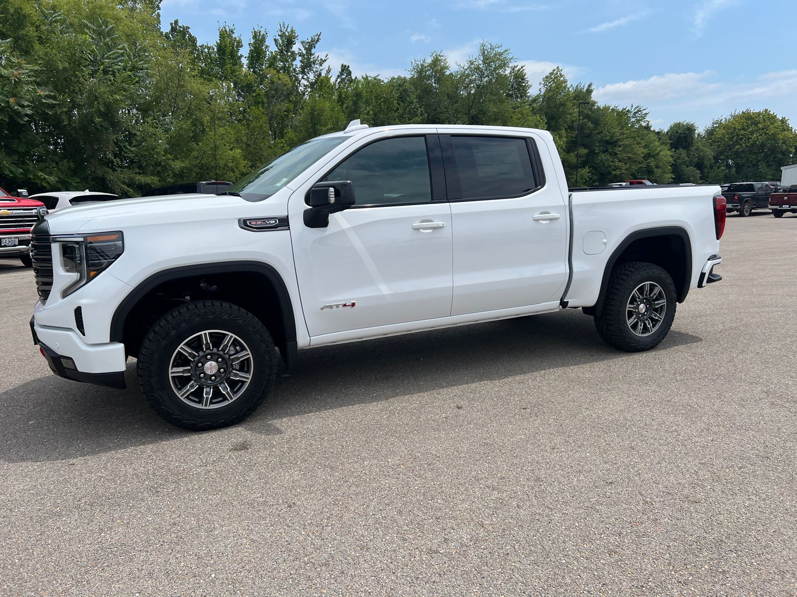 2024 GMC Sierra 1500 AT4 7